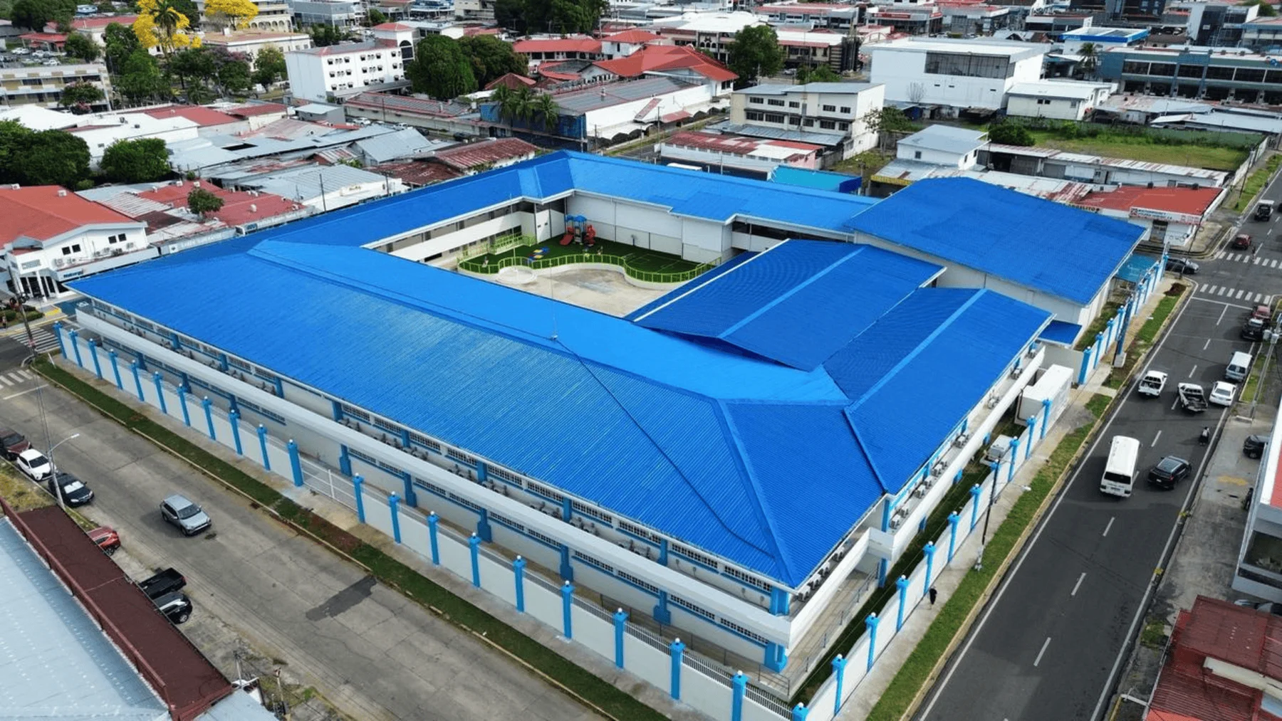Escuela Antonio José de Sucre, vista 2